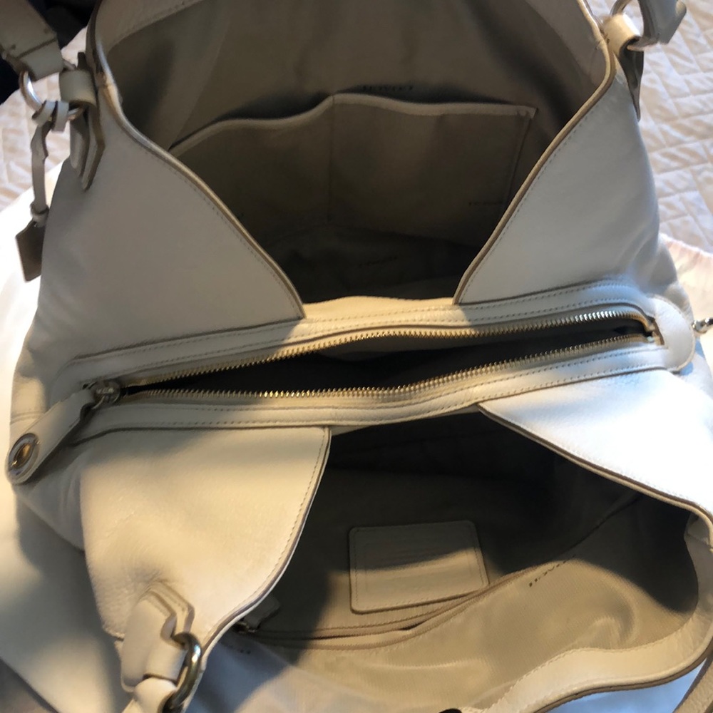 Coach Purse - Picture 4 of 6